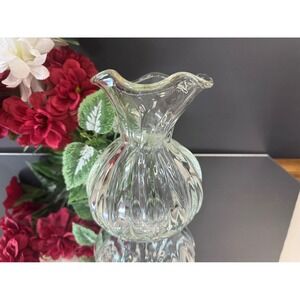 Retro Mid Century Clear Ribbed Glass Vase with Fluted‎ Ruffle Rim Elegant Home
